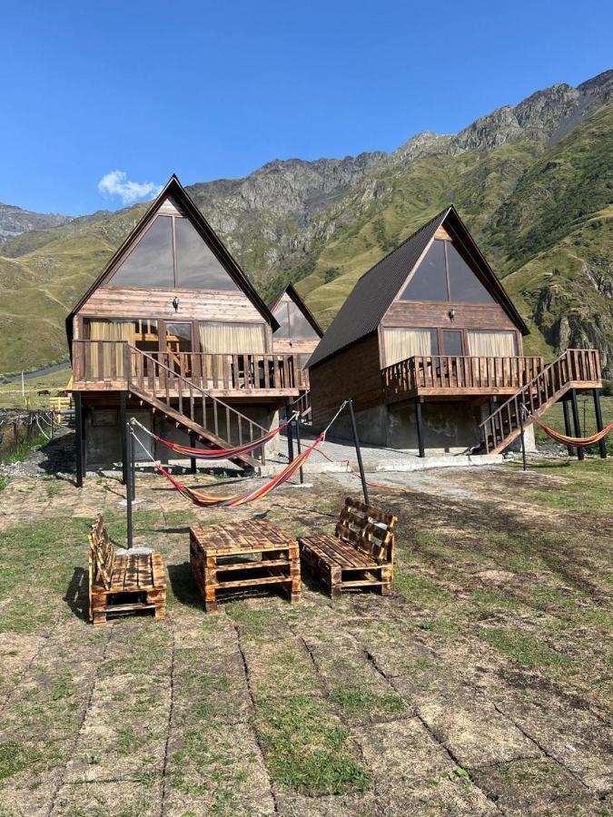 Kazbegi 4 Side Cottages المظهر الخارجي الصورة